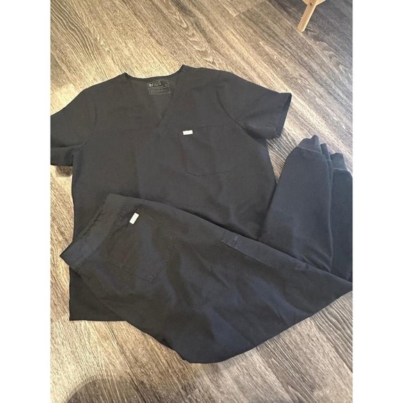 The Unbranded Brand Other - FIGS Black Technical Collection Scrub Top Pants Set XXL